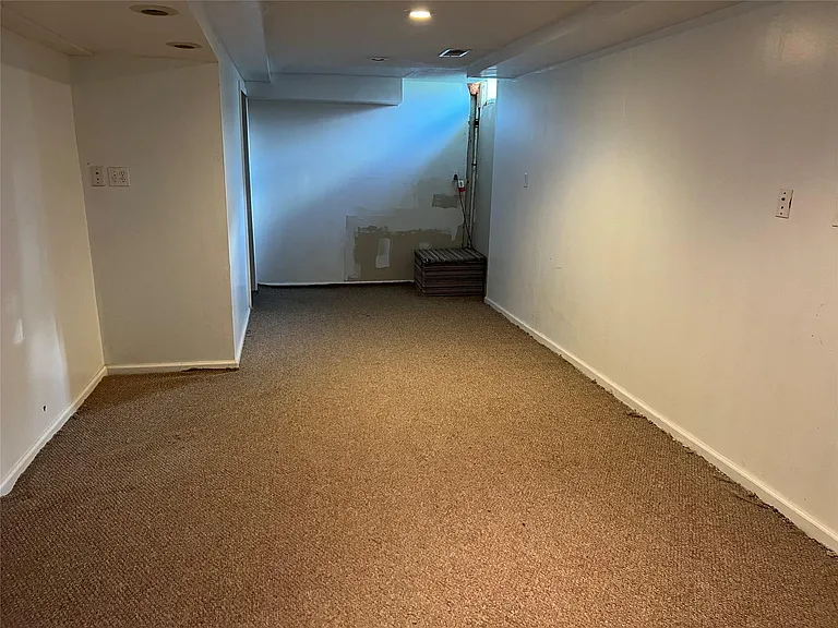 2802 Green Valley Dr — Photo 16