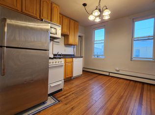 409 Monmouth St #2L, Jersey City, NJ 07302