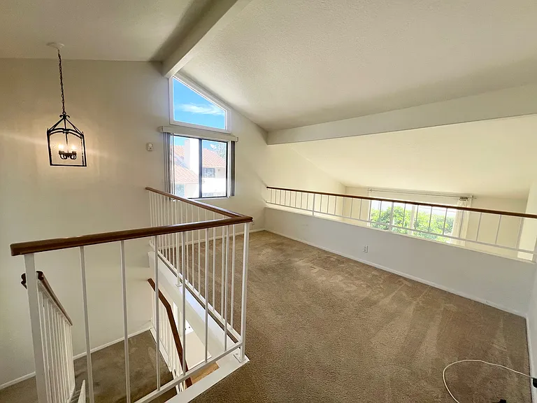 198 San Vincente Cir — Photo 8