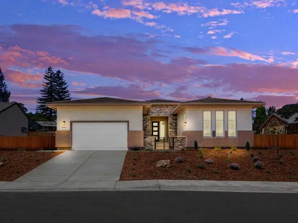 416 Canyon Creek Dr, Auburn, CA 95603