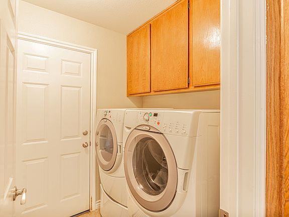 4th image of 38137 42nd St E