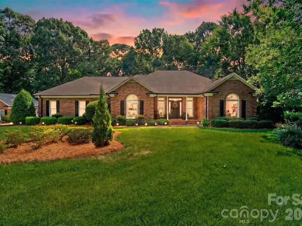 3406 Peninsula Ct, Monroe, NC 28110