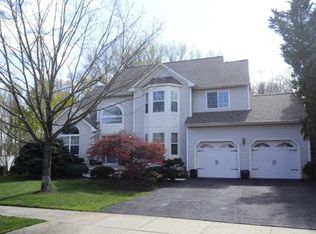 15 Kristen Ct, Matawan, NJ 07747