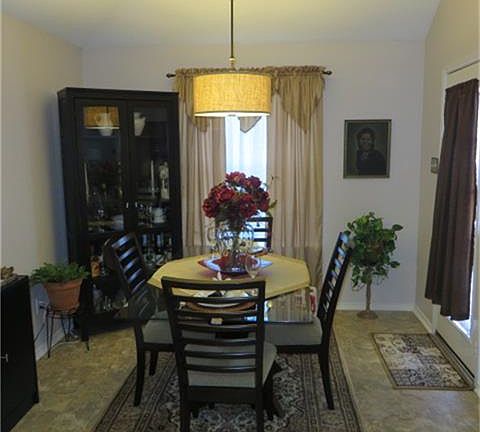 4th image of 17026 Gleneviss Dr