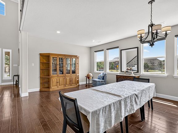 4th image of 7505 River Park Dr