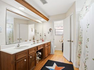 15427 Rio Plaza Dr, Houston, TX 77083