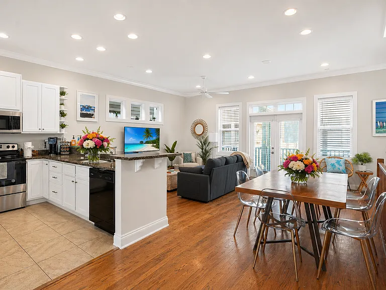 6224 Thomas Dr — Photo 11