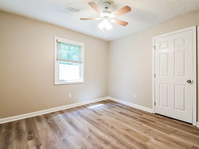 3210 Fescue Cir — Photo 15