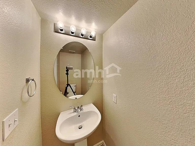 19856 E Villanova Dr — Photo 7