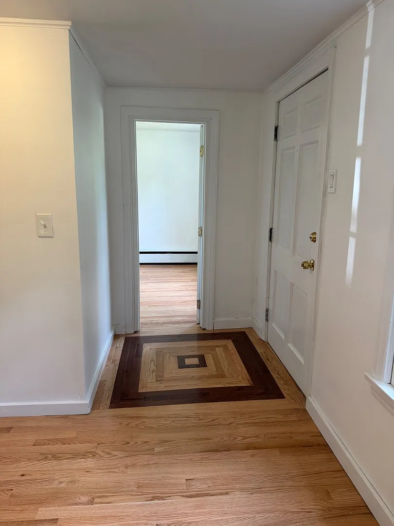 320 Osborne Rd — Photo 4