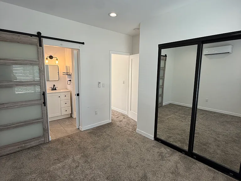 6189 Severin Dr — Photo 6