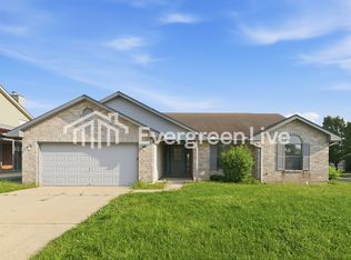 7119 Shull Rd, Dayton, OH 45424