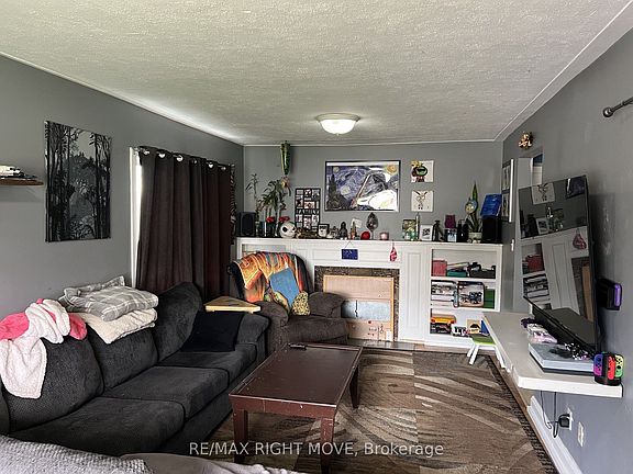 4th image of 243 McKinnell St