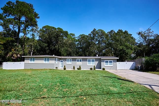 1st image of 4203R Camellia Cir E