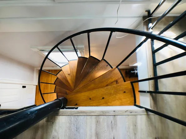 441 Woodward Ave #B, Kalamazoo, MI 49007