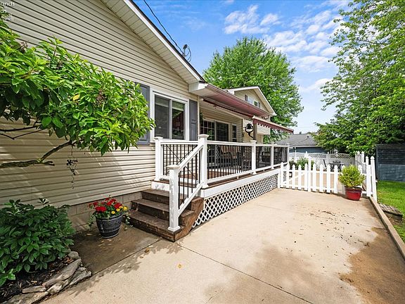 2nd image of 2089 S Willow Cove Dr