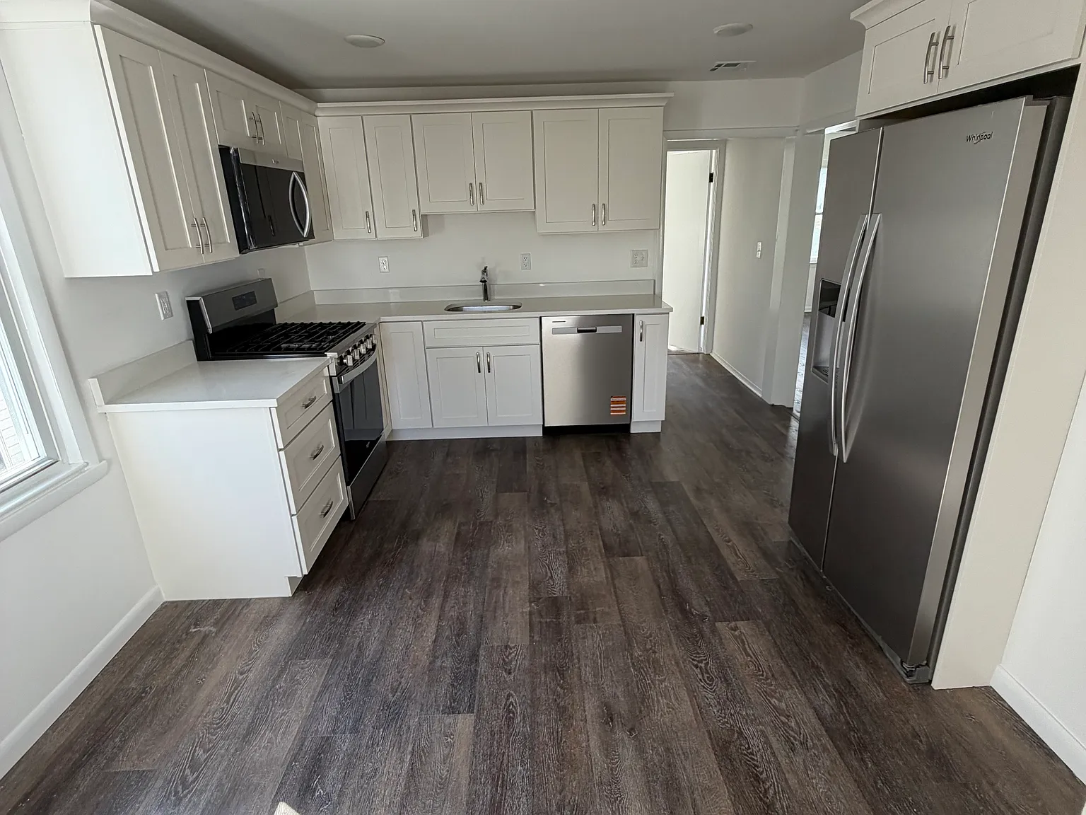 4 bed, 1500 sqft, $3,000 — Photo 3