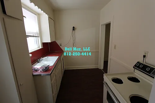 118 E Powell Ave #B Photo 1