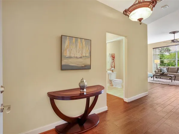 1 Waterway Ct APT 2A, Spring, TX 77380