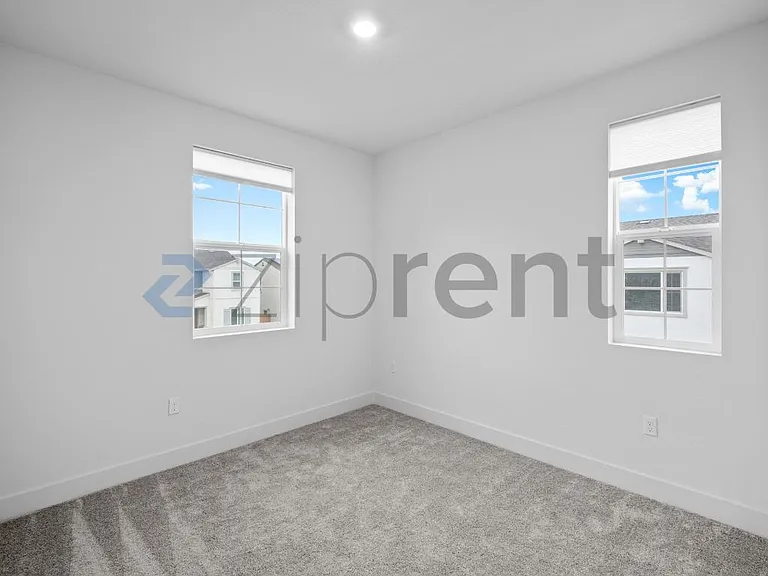 5694 Loray Ln — Photo 24