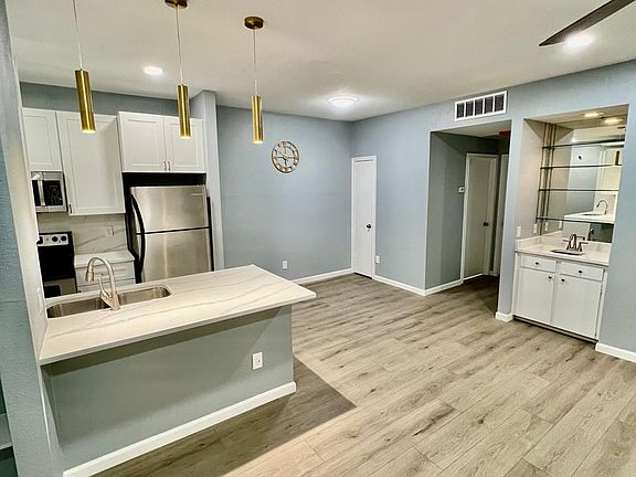 4th image of 712 Bering Dr #180