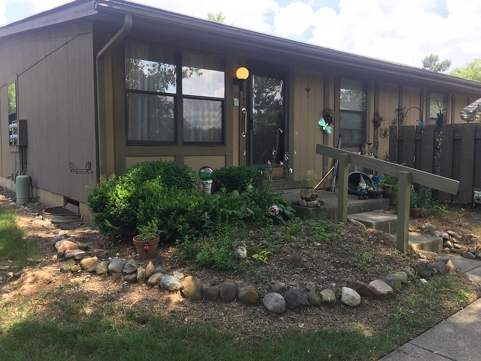 2nd image of 1752 Sunapple Way