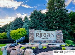 2432 S 182nd Cir, Omaha, NE 68130