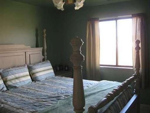 3rd image of 16529 Woodlane