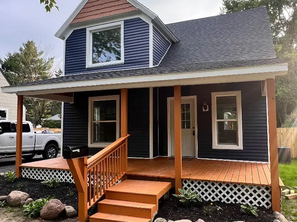 620 Horatio St, Charlotte, MI 48813