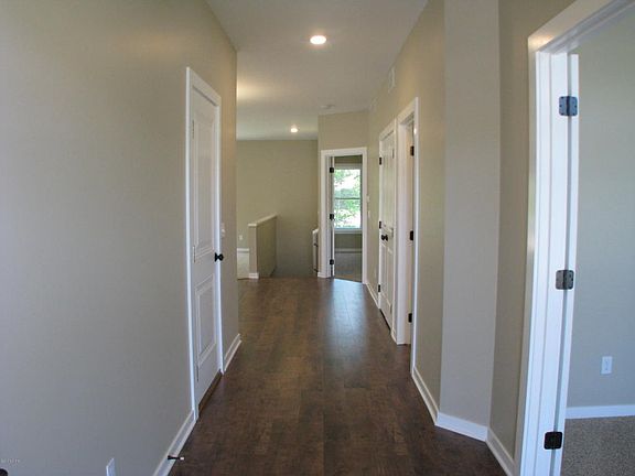 2nd image of 2537 Sawtooth Ct