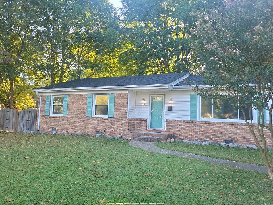 2nd image of 512 S Kings Point Rd
