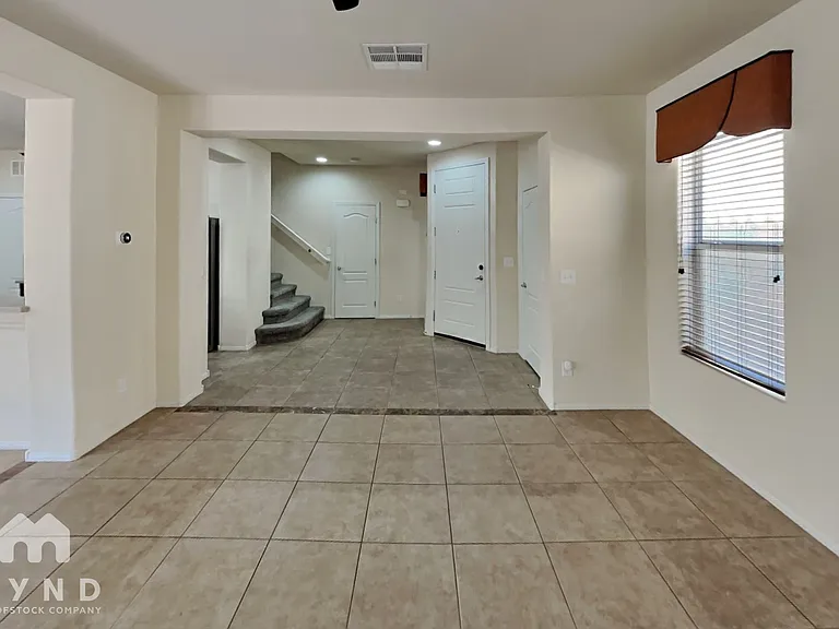 8356 Waylon Ave — Photo 3