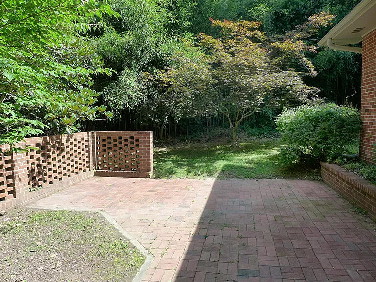 346 Wesley Dr — Photo 19