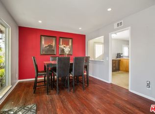 16340 Ballinger St, North Hills, CA 91343