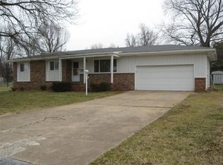 3123 W Glenwood St, Springfield, MO 65807