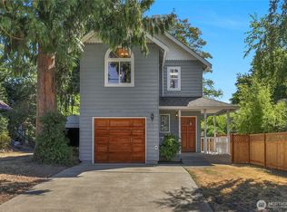 5122 26th Ave NE, Seattle, WA 98105