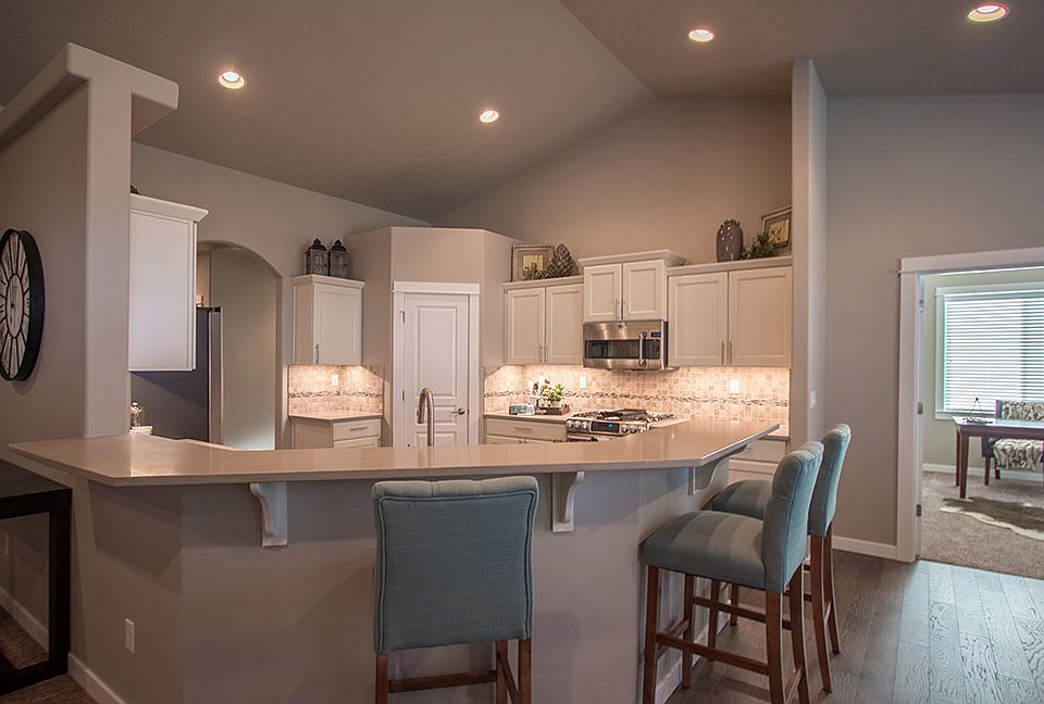 1st image of 4221 Hedman Ct