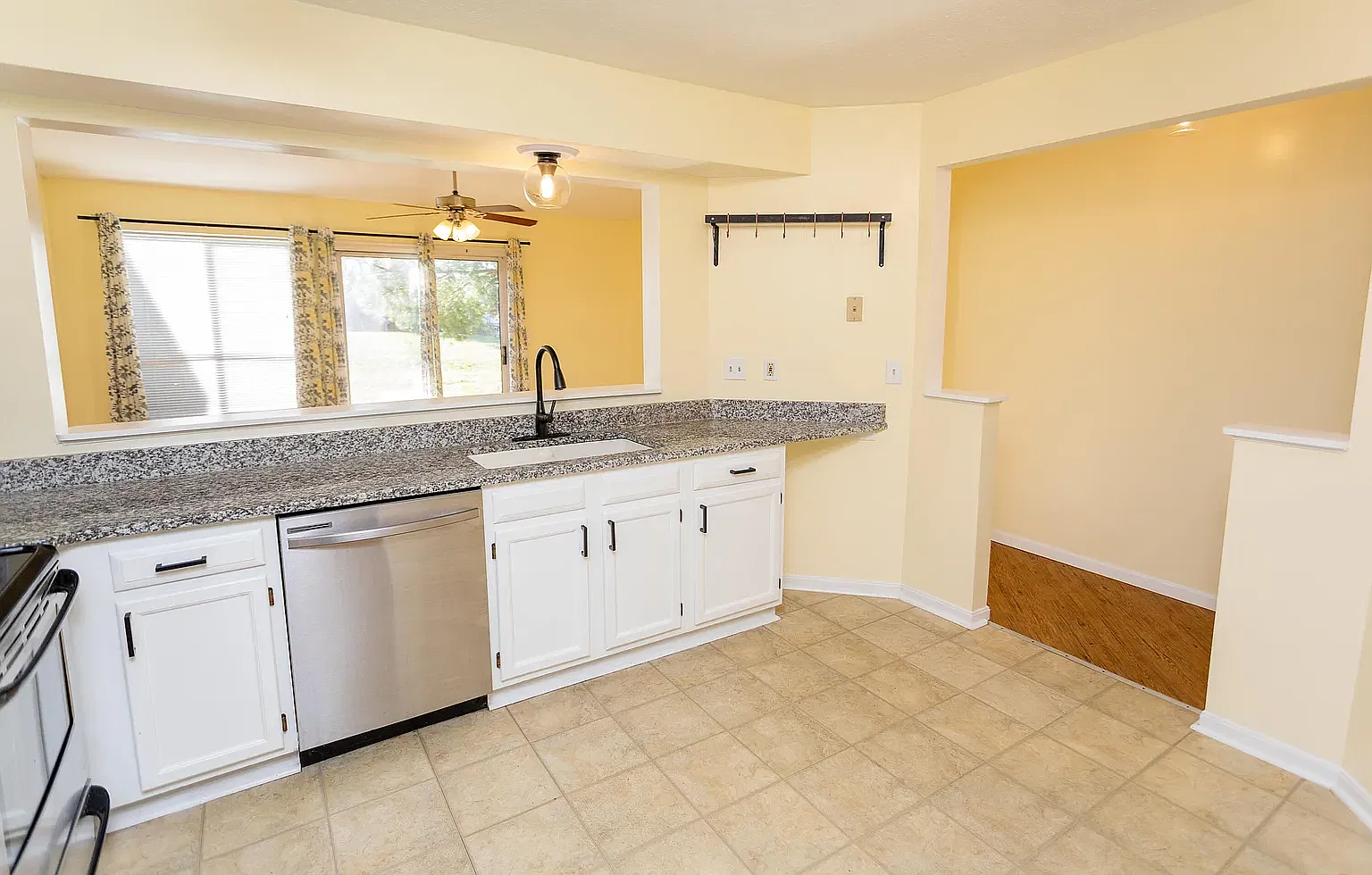 2 bed, 1802 sqft, $1,750 — Photo 4