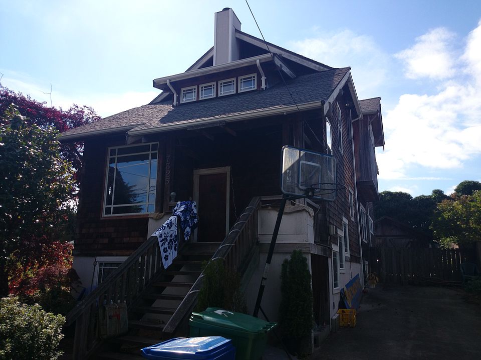 2nd image of 7325 33rd Ave NE