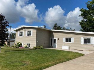 23 Monterey Dr, Kincheloe, MI 49788