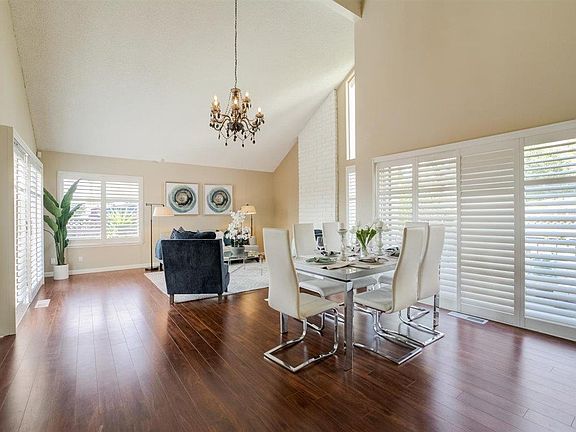 4th image of 305 Otono Ct