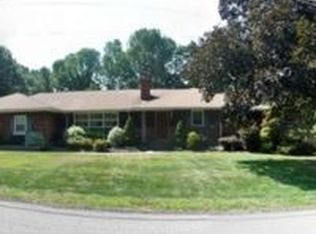 14 Crestwood Dr, Randolph, NJ 07869