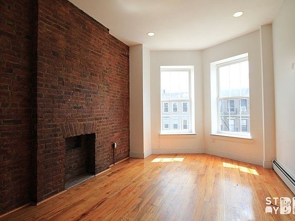 5th image of 901 Jefferson Ave #3A