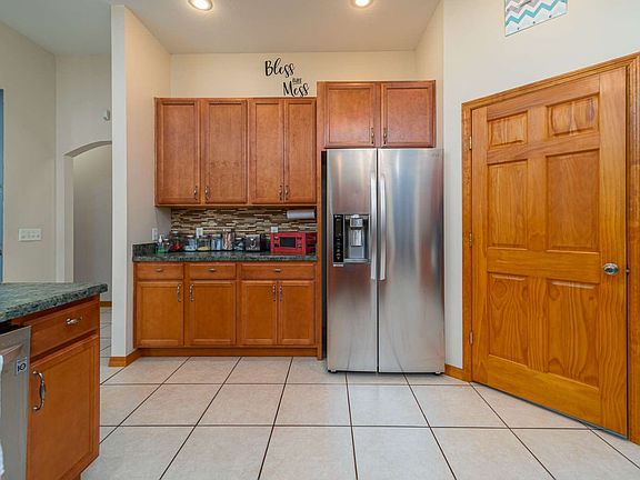 5th image of 208 SW Bethany Pl