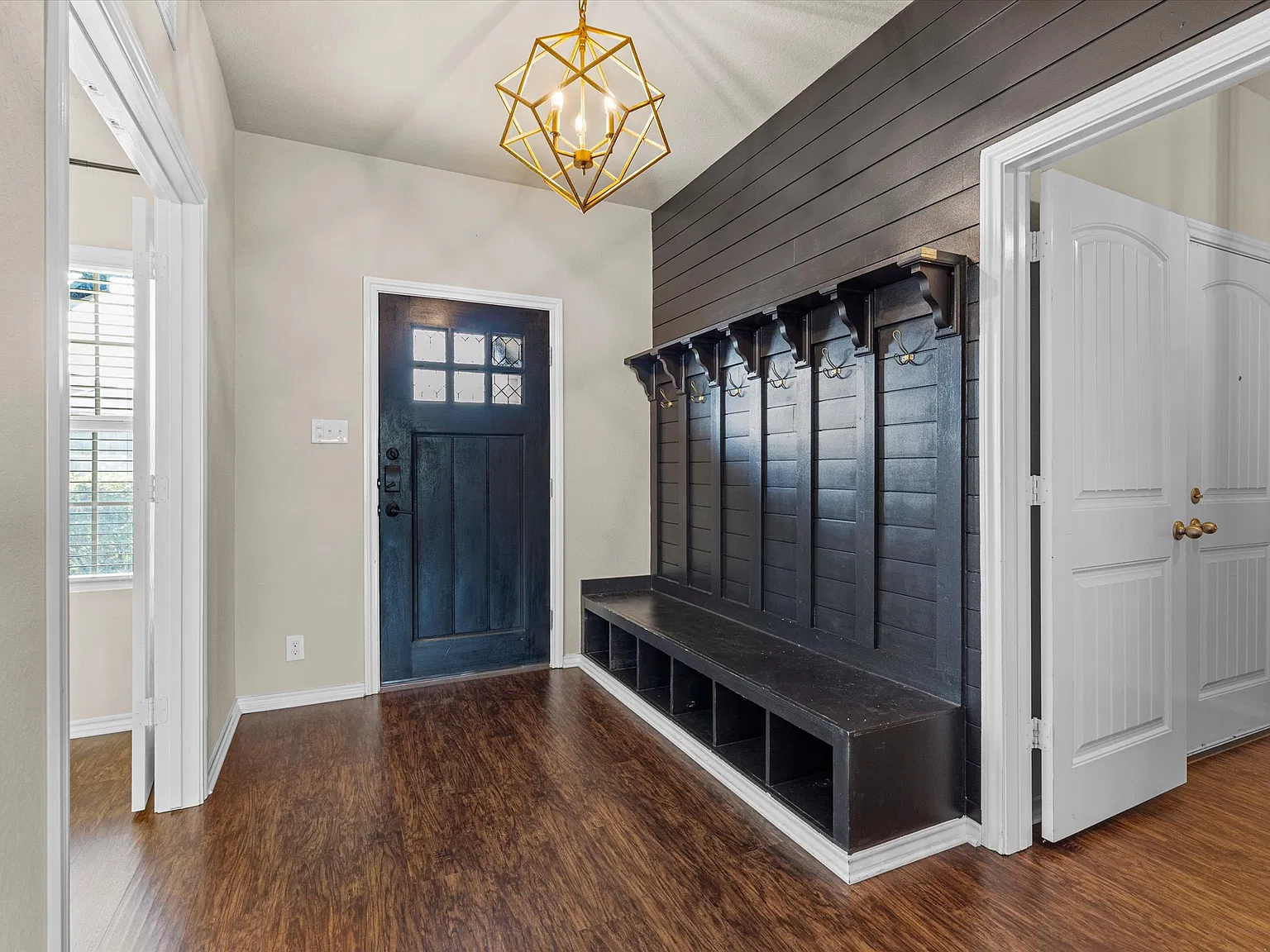 4 bed, 3.5 bath, 2530 sqft, $2,600 — Photo 3
