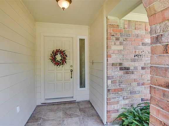 4th image of 16438 Havenpark Dr