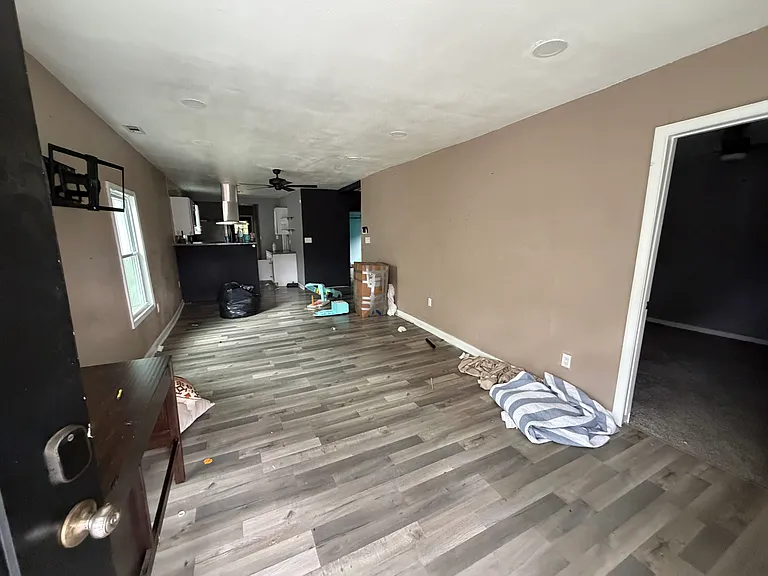 3119 Lens Ave — Photo 2