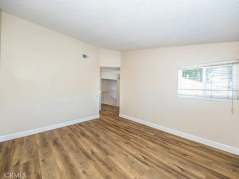 21 Ashbrook #102 — Photo 28