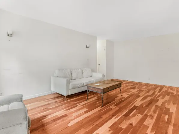 303 West 66th Street image 2 of 21