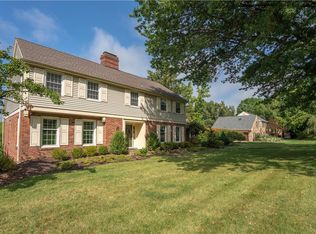 2137 Hycroft Dr, Pittsburgh, PA 15241